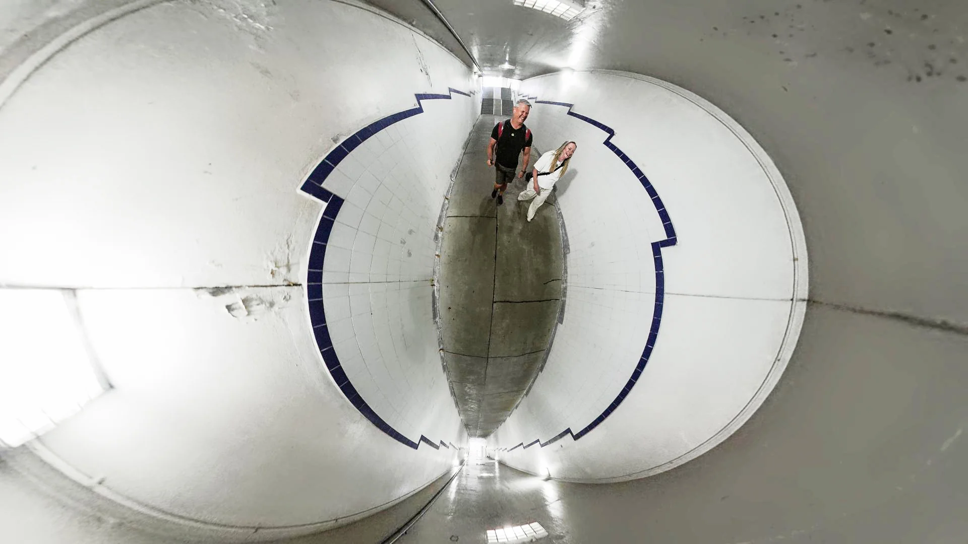 Another circular 360-camera view inside a pedestrian passage