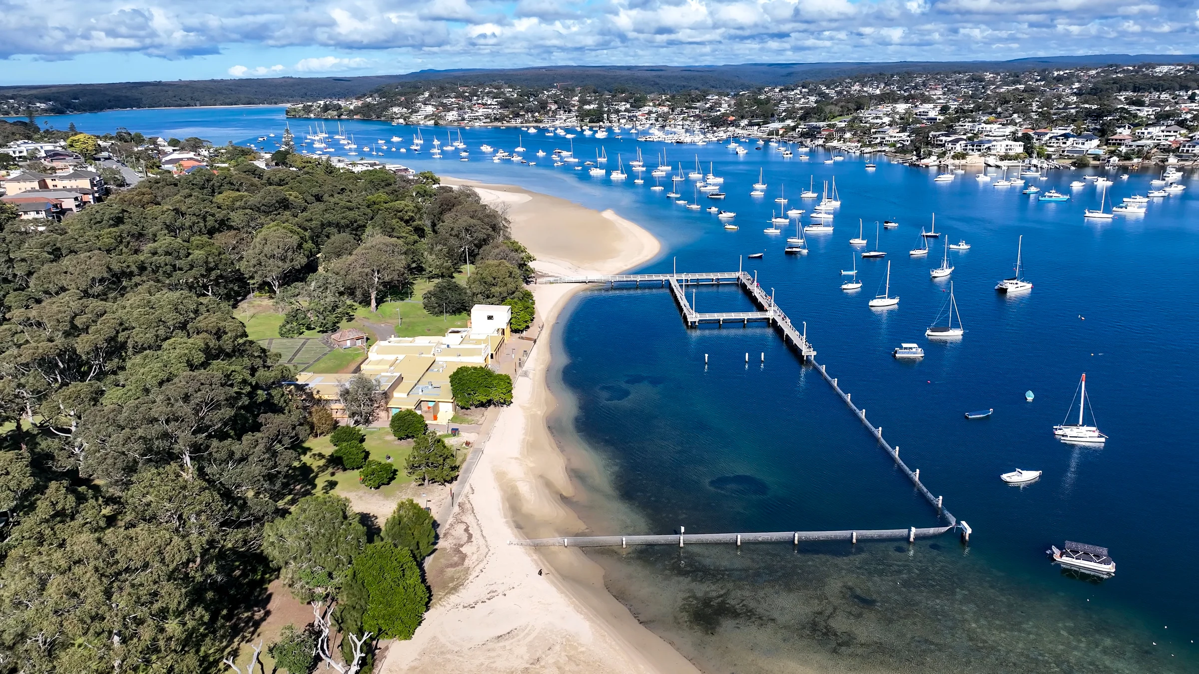 Gunnamatta Park, its beach and tidal baths seen from above