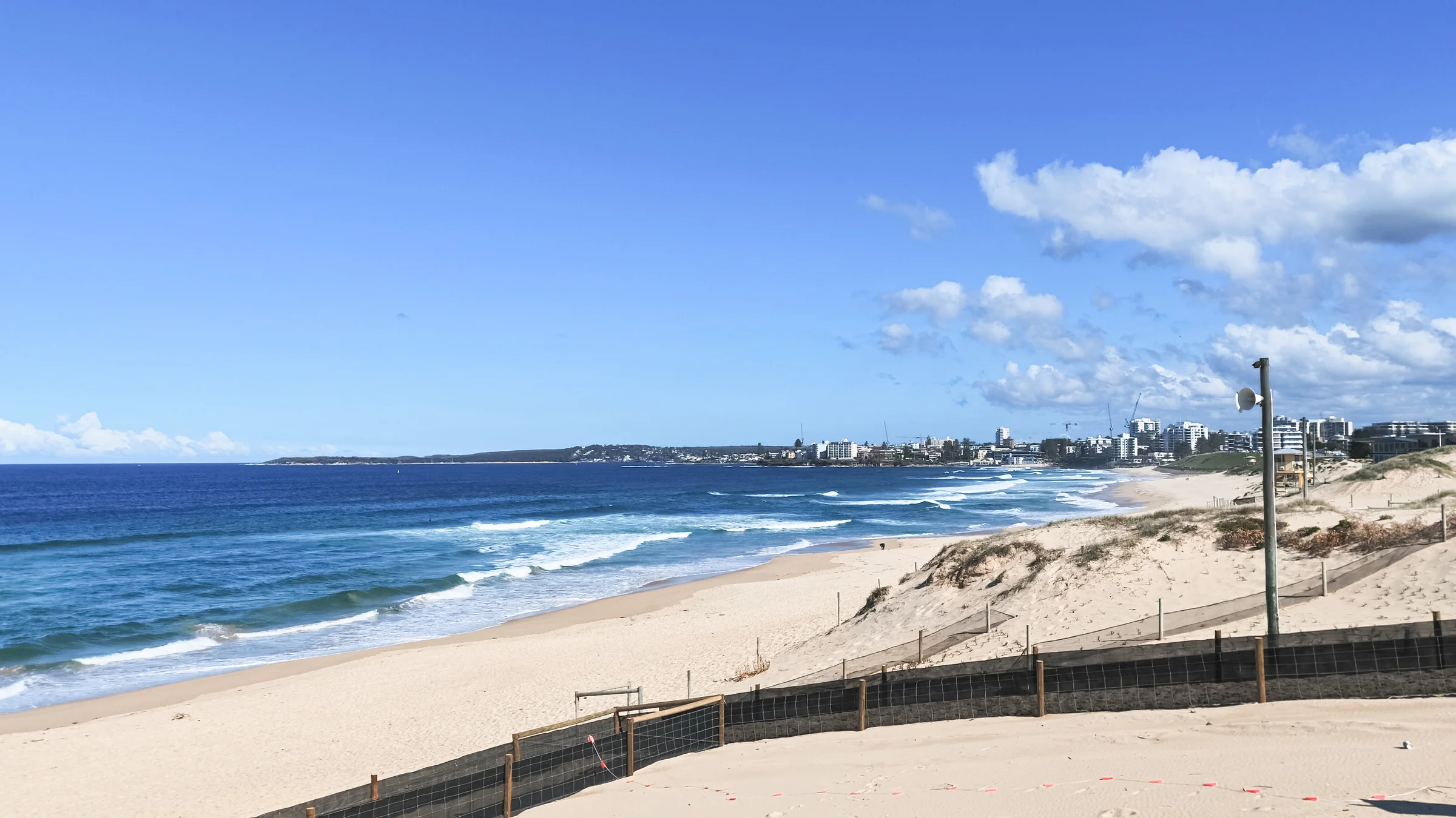 View south along Wanda Beach towards the Cronulla beachfront